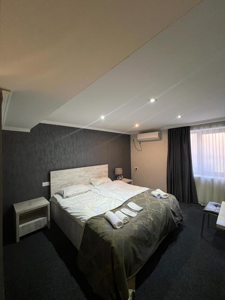 Elno Hotel Tbilisi Cameră foto