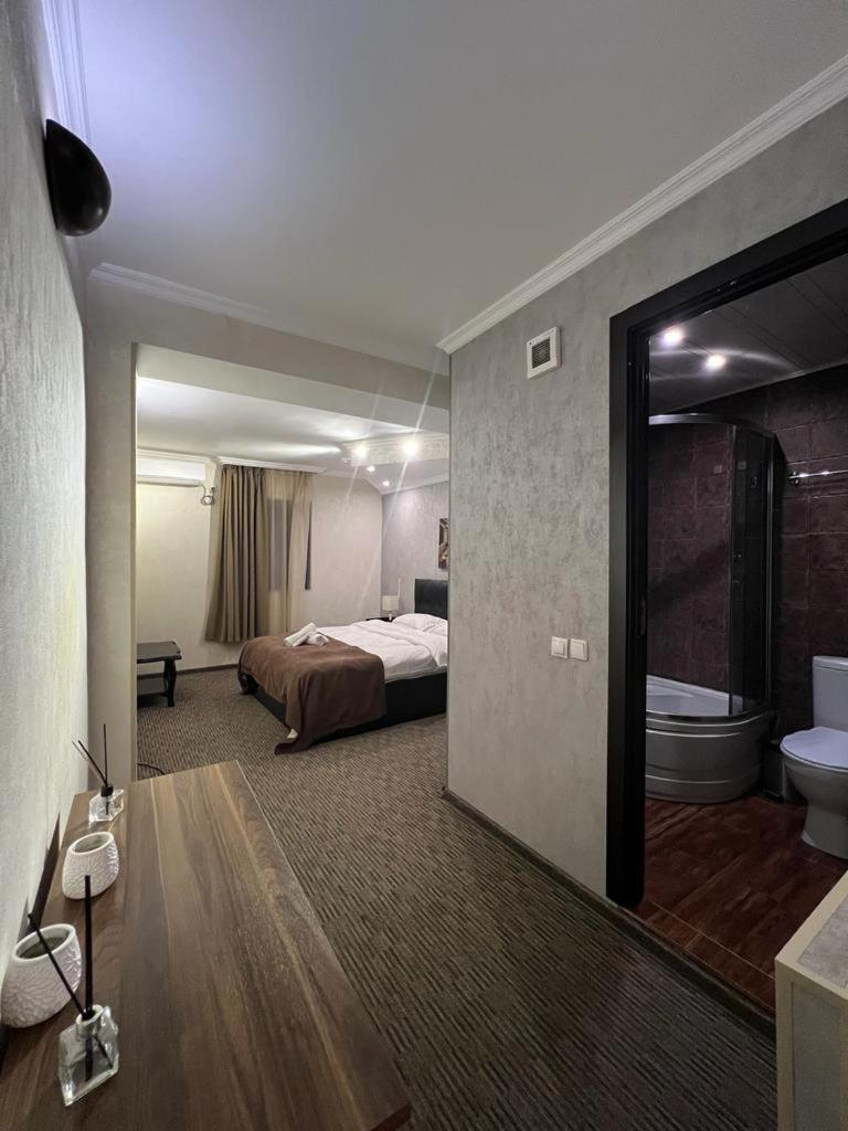 Elno Hotel Tbilisi Cameră foto