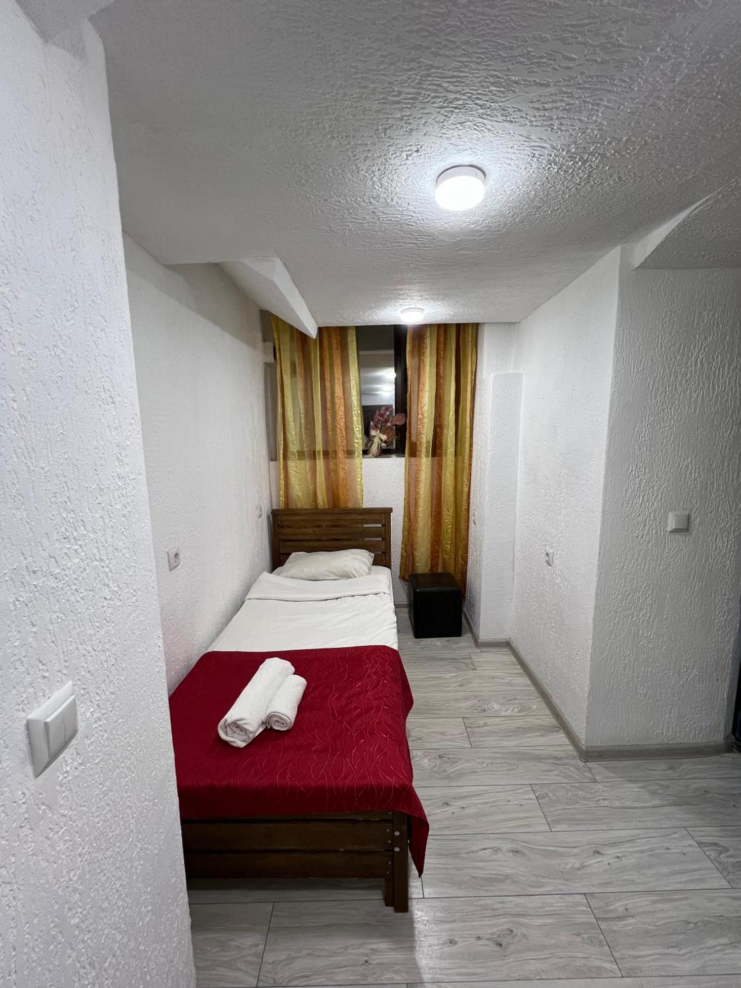 Elno Hotel Tbilisi Exterior foto